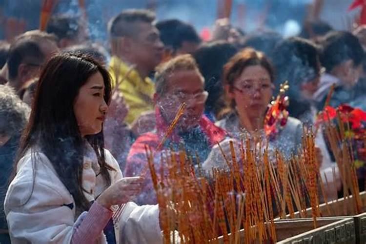 怀念能不能用在死人身上